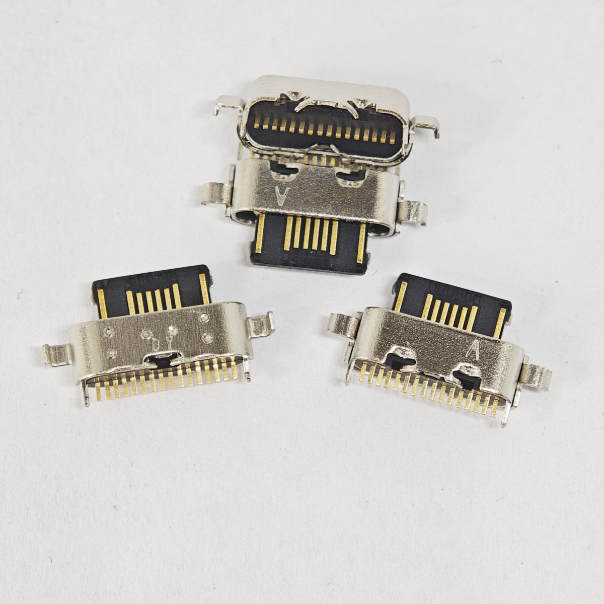 10-50Pcs For Motorola Moto G34 - مراجعة Docking Station Usb C وسعره